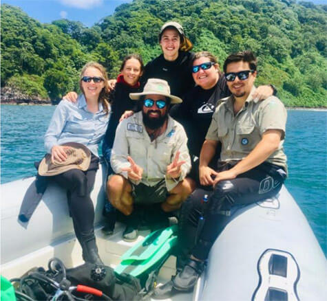 Equipo de Investigacion especies no nativas en la Isla del Coco