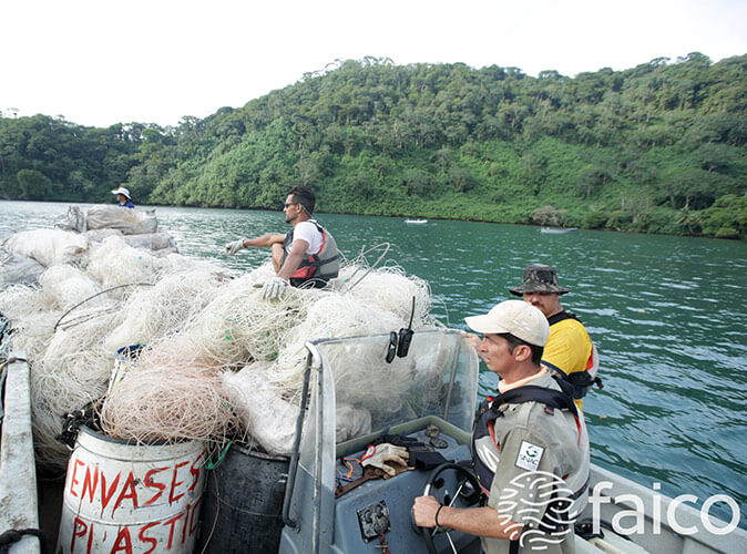 Limpiando nuestra Isla del Coco